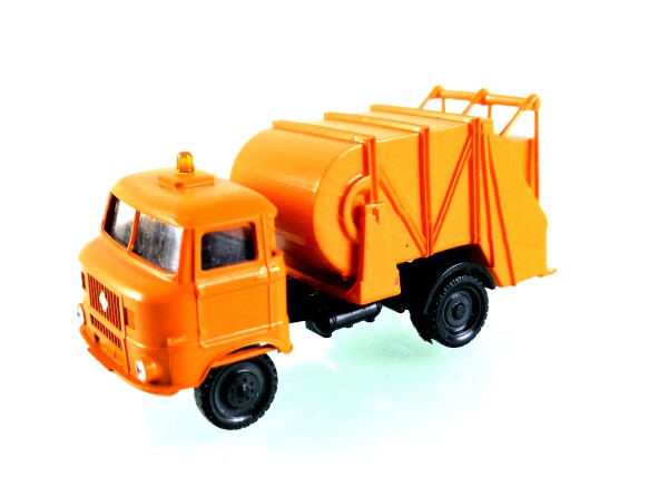 TT: FG001100 W50 Müllfahrzeug orange