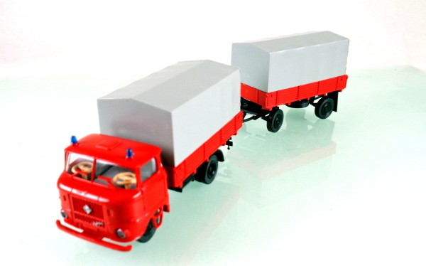 H0: FG001116 s.e.s IFA W50L Hängerzug der Feuerwehr "Fahrschule"