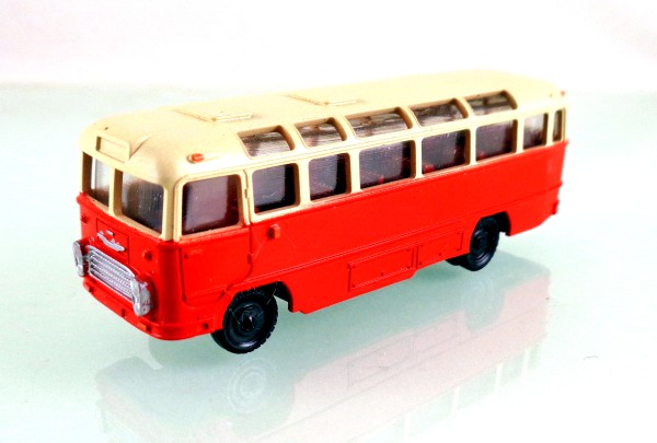 TT: FG001107 Ikarus 311 Linienbus beige / rot Kleinserie 3D-Druck