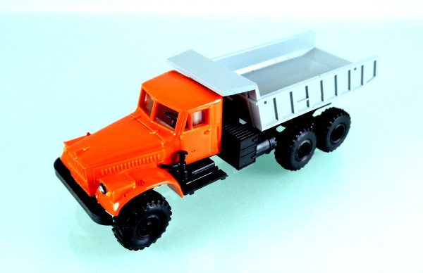 H0: FG000605 Lkw KrAz 255 Wismut Kipper orange / grau. Kleinserienmodell in TOP-Qualität--y