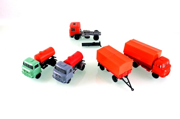 TT: FG000005F Set mit 5 Stück TT Fahrzeugmodellen wie abgebildet.