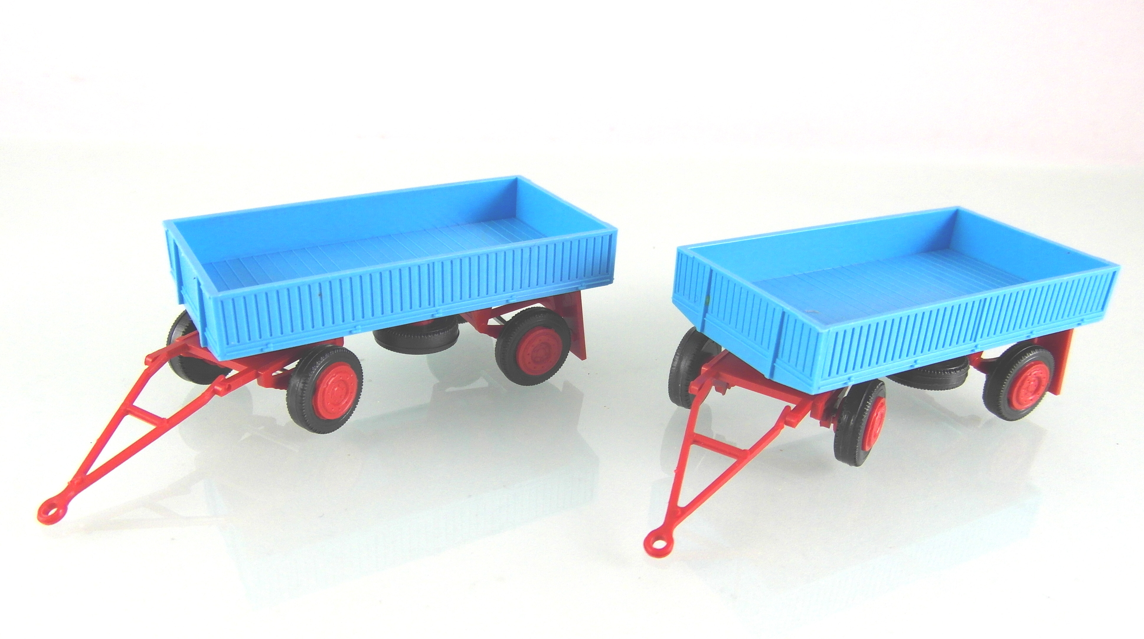pkw anhänger spielzeug H0 14180811 Set mit 2 St. Anhänger mit Metallpritsche IFA E5